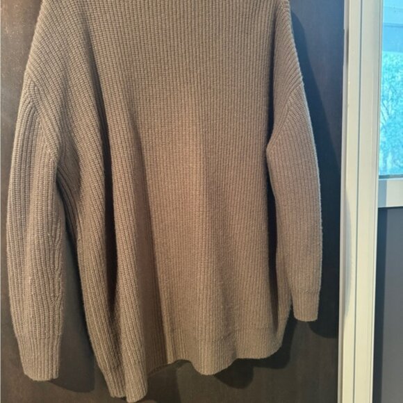 Jenni Kayne Cashmere Cocoon Cardigan in Olive - Picture 8 of 8